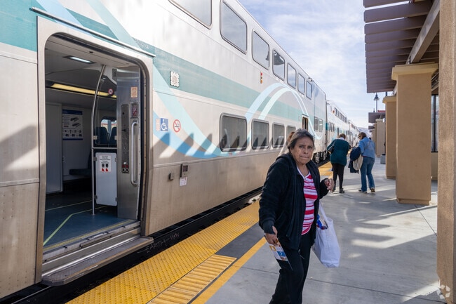 Metrolink connects Palmdale residents to Los Angeles.