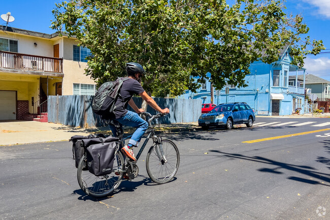 Golden Gate offers a relaxed and friendly atmosphere for its residents.