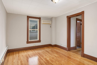 375 Erie St Unit 2, Saint Paul, MN 55102