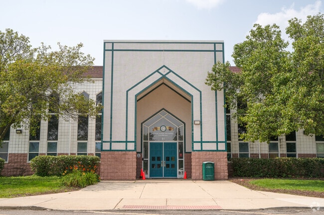 Crescent Academy International building in Brookside.