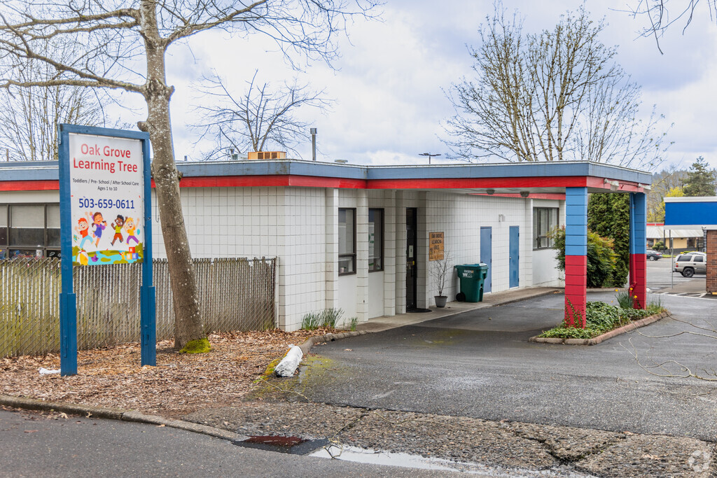 Oak Grove Learning Tree Day School is a private school in the Oak Grove neighborhood.