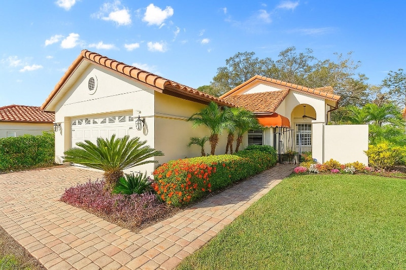 4966 Clubview Ct E, Bradenton, FL 34203 - photo 1