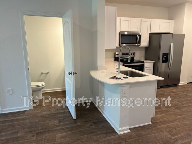 9179 Stony Brk Rd, Jacksonville, FL 32256 - photo 6