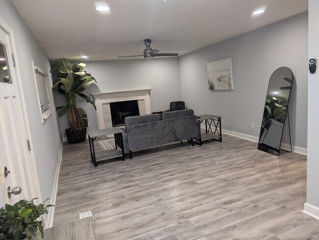 1263 Oakland Dr SW, Atlanta, GA 30310 - photo 2