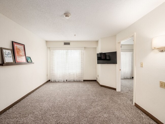 ReVi Columbus North, Columbus, OH 43235 - photo 5