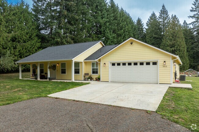 Ranch style homes are common in Coal Creek.