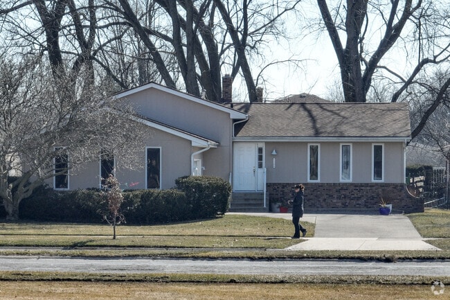 Munster is a quiet residential area that is perfect for families and very walkable.