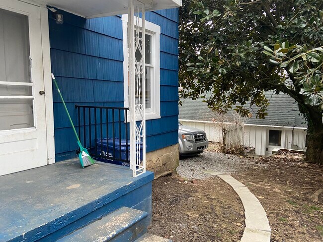 146 E State St, Athens, OH 45701 - photo 6