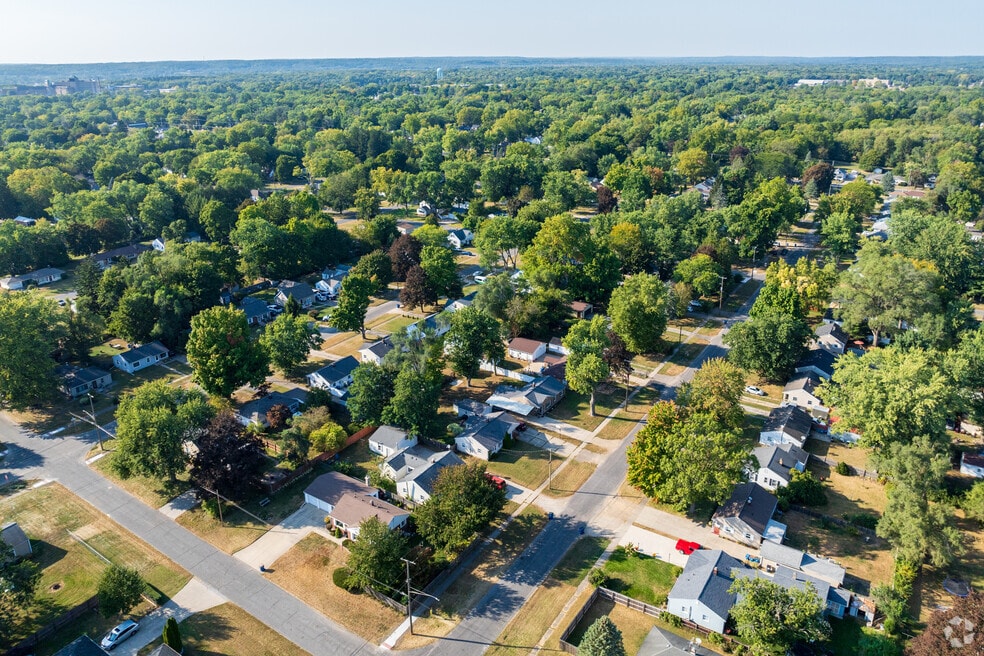 NH_Eastwood_518972_P2_100724