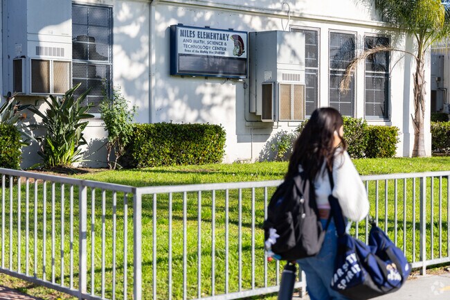 Miles Elementary scores a B-minus Niche rating.