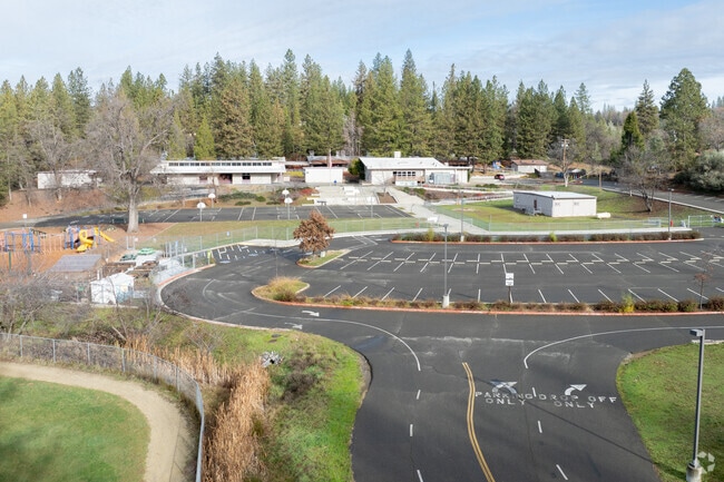 Gold Oak Elementary is a public school located in Placerville, California.
