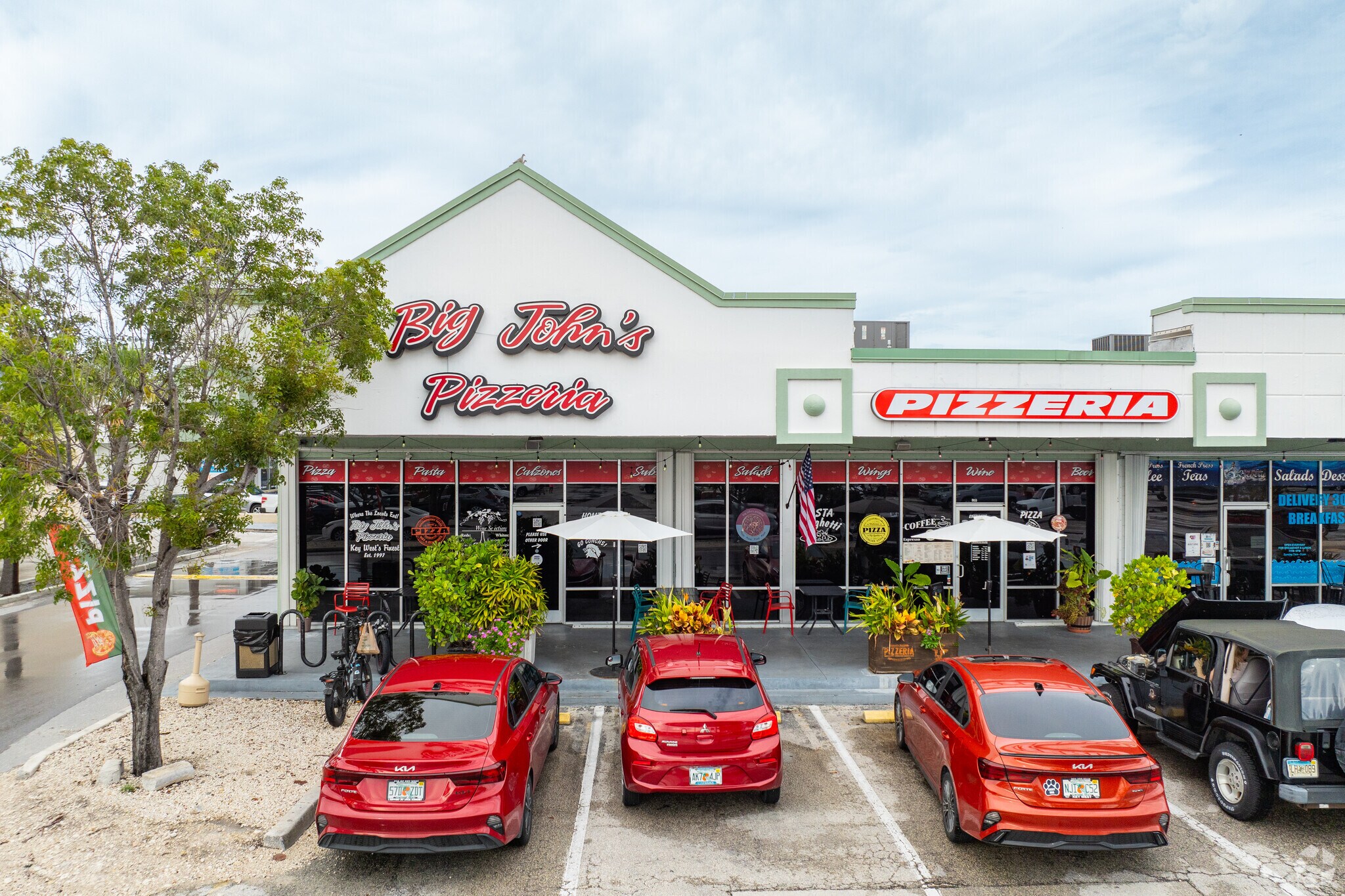 Big John`s Pizzeria has the best New York style pizzas in Key West.