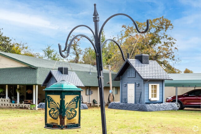 An attractive detail in a local garden in the Nicoma Park neighborhood.