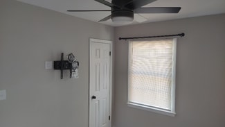 3400 Cricketeer Dr, Charlotte, NC 28216