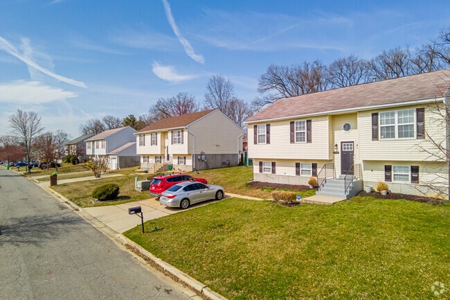 Temple Hills residents can enjoy large front and back yards.