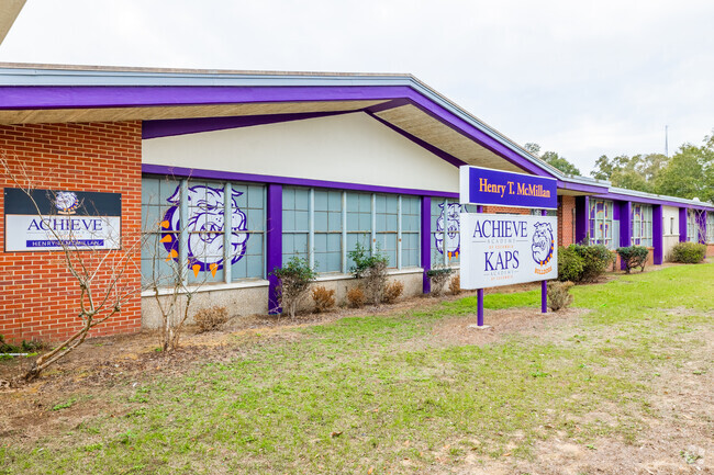Henry_McMillan_School_4