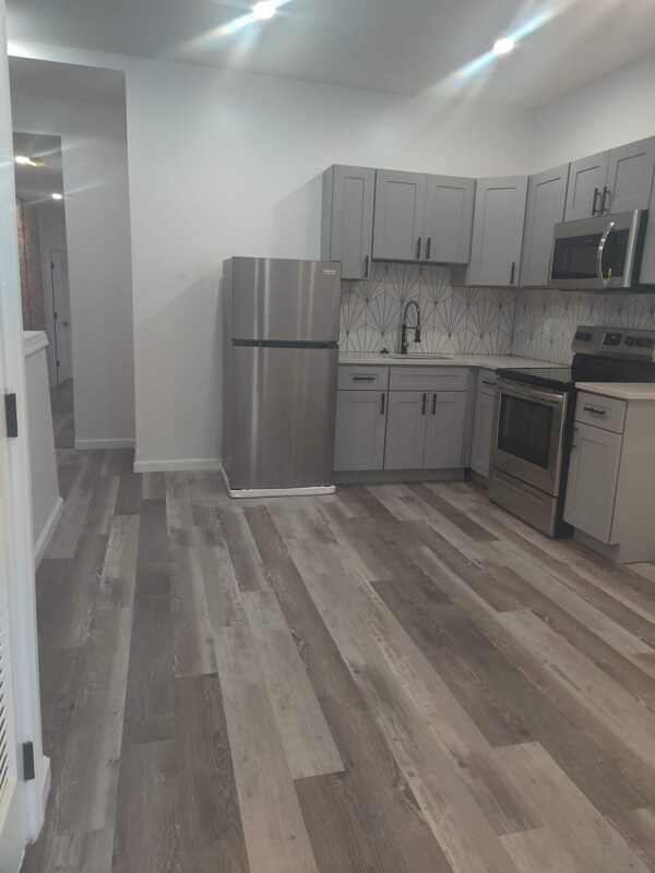 2409 N 17th St unit 2, Philadelphia, PA 19132 - photo 2