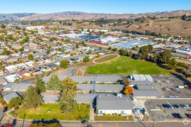 E. M. Grimmer Elementary School is one of the top schools in Fremont.