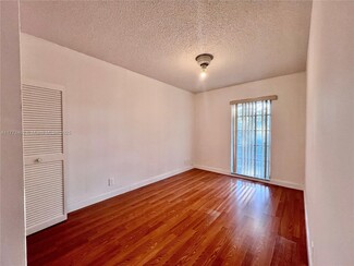 2801 N 34th Ave, Hollywood, FL 33021