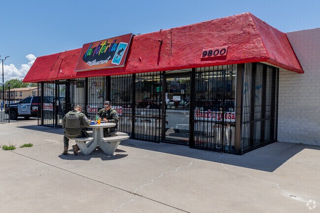 La Loteria Restaurant serves some of the best talqurea street food in South Loas Altos.