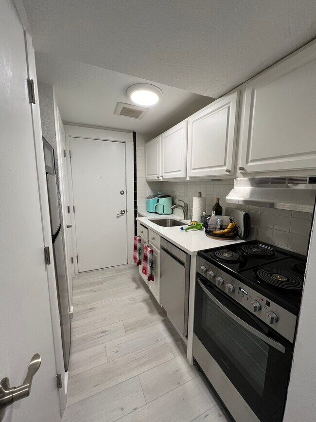 86 Saint Stephen St unit 3, Boston, MA 02115 - photo 6