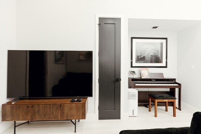 195 Stanton St unit S 4, New York, NY 10002 - photo 2