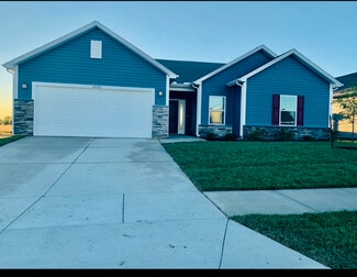 6070 Shale Crescent Dr, West Lafayette, IN 47906