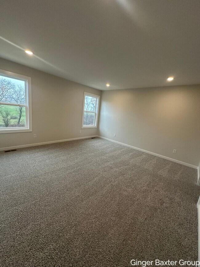 313 Seneca Ridge Dr, Middleville, MI 49333 - photo 5