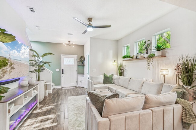 109 W Hollywood St unit ID1295473P, Tampa, FL 33604 - photo 2