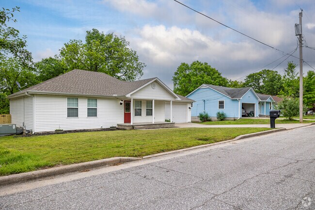 Older homes in Stapleton have been well maintained.