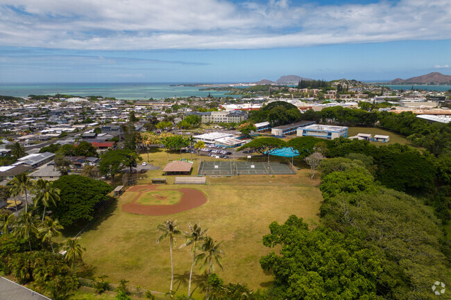 Heeia Elementary School is in Kaneohe, Hawaii, serving grades K-6.