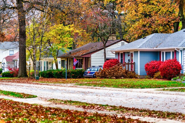 Small family homes, perfect for young families, are abundant in Glenside.