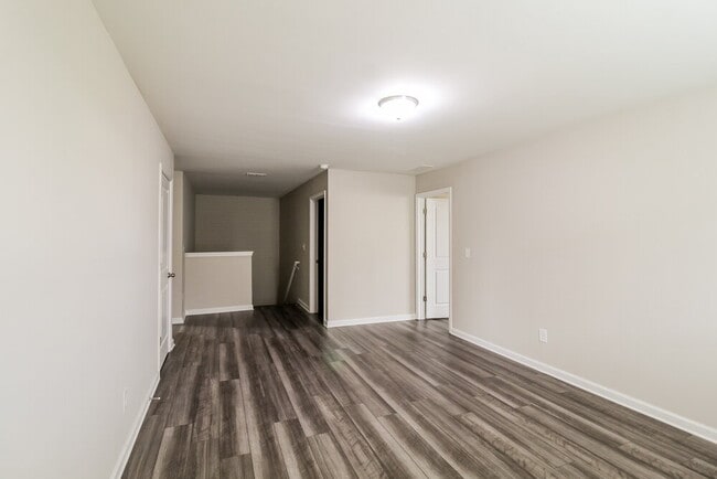 3954 Kendrick Cir, Loganville, GA 30052 - photo 7