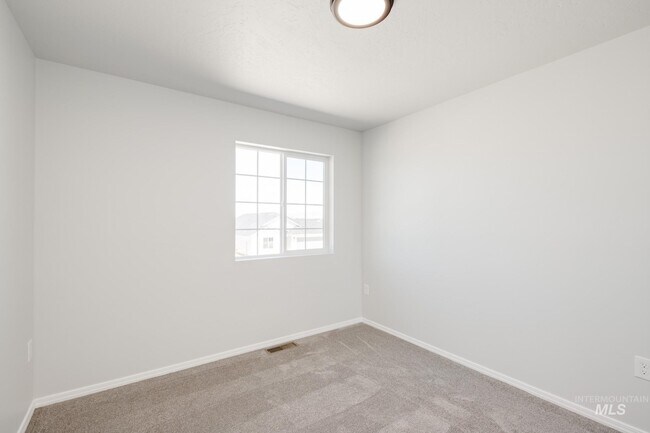 16739 Sentinel Ave, Caldwell, ID 83607 - photo 5