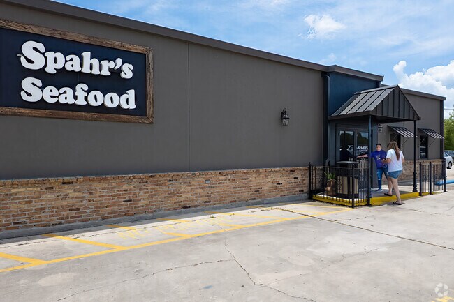 Spahr's Seafood is a Bayou Gauche staple.