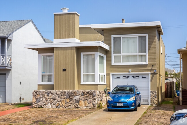Many Westlake homes are mid-century modern examples.