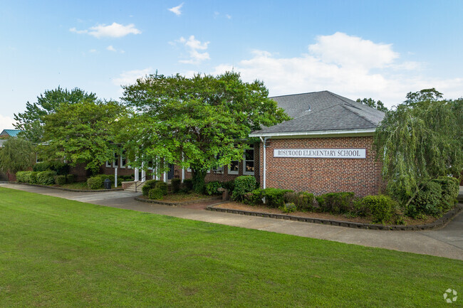 Rosewood Elementary School in Columbia has beautiful brick classroom buildings