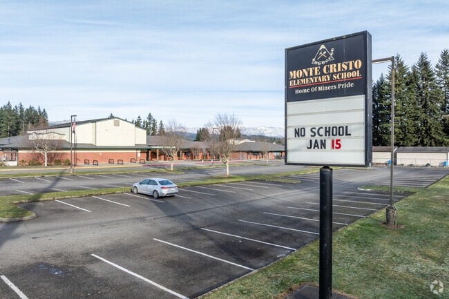 Monte Cristo Elementary School signage.