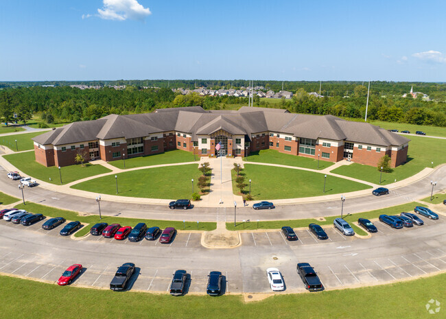 Carr Middle School has 803 students in grades 6-8 with a student-teacher ratio of 23 to 1.