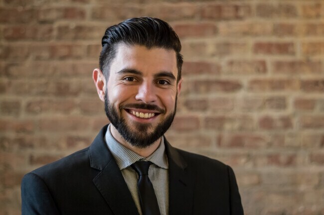 Agent Photo