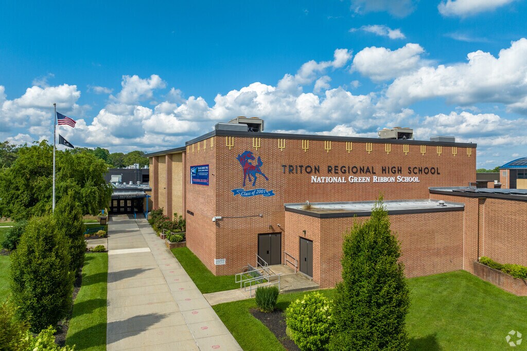 Triton High School, Rankings & Reviews