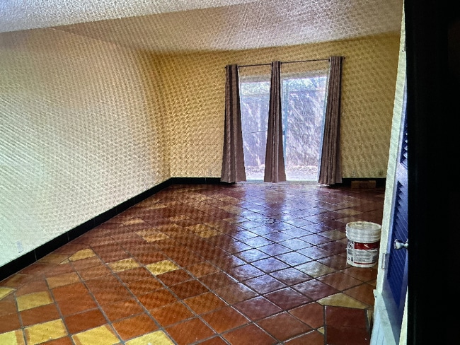 115 W Koenig Ln unit 103, Austin, TX 78751 - photo 3