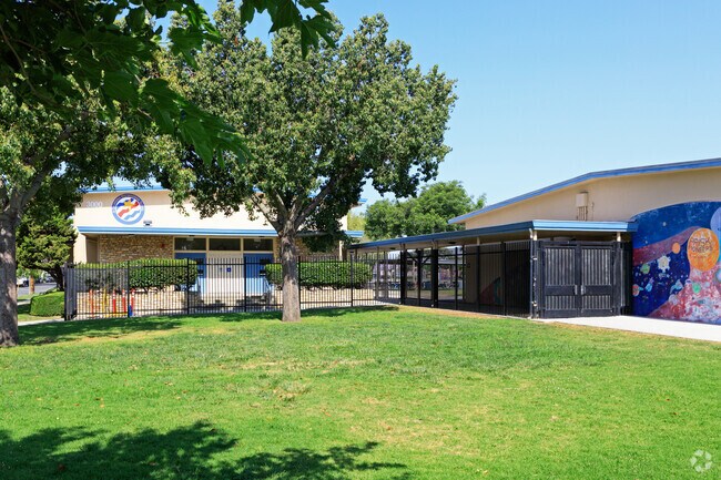 Prisk Elementary School, 'Pioneers of the Future'.