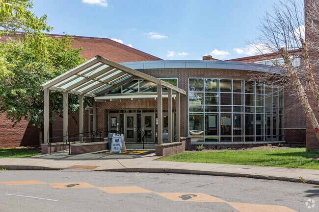 Madison Middle Prep is a grade 5-8 school that serves the residents of Northeast Nashville.