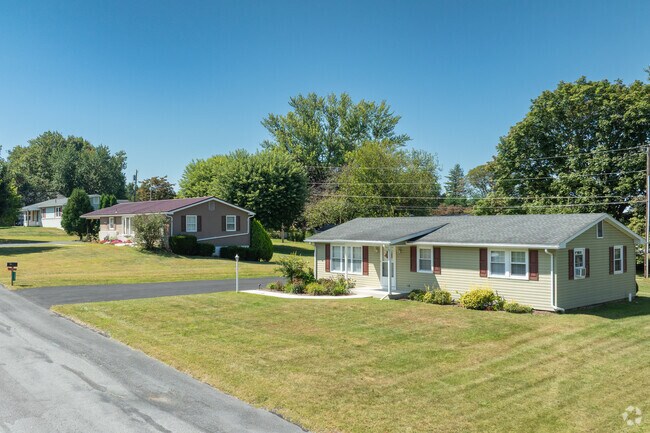 Ranch homes on spacious lots are typical in Rouzerville.