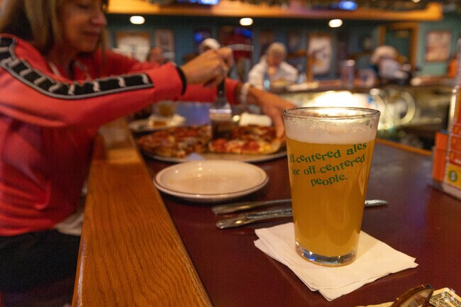 Twin Trees Too serves pizza and pasta to Near Westside residents in a casual setting.