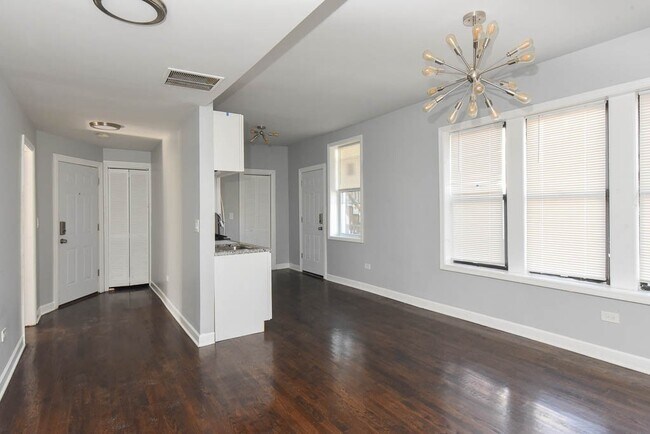 3301 N Harding Ave unit 1, Chicago, IL 60618 - photo 7