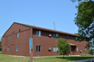 100 Meadow Bloom Ln, Amboy, MN 56010