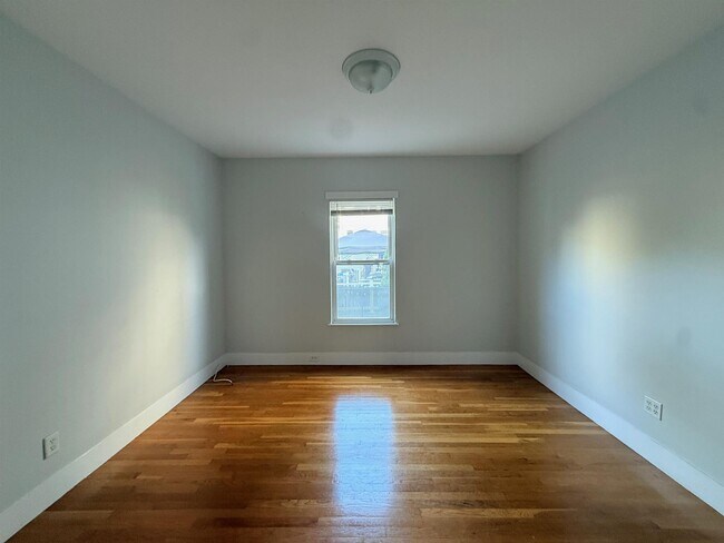 69 Raymond Ave unit 69, Somerville, MA 02144 - photo 6