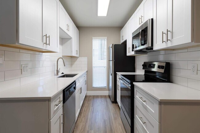 Sunrise in Biltmore, Phoenix, AZ 85016 - photo 4